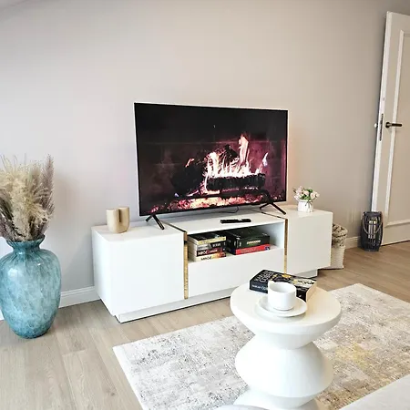 公寓 D303 Sea Heaven Z Widokiem Na Morze, Przy Plazy, Basen, Sauna I Jacuzzi W Budynku, Prywatna Rowerownia - 5d *